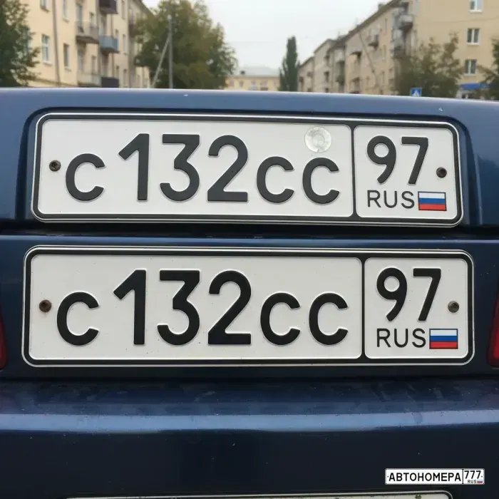 Номер С132СС97 на автомобиле