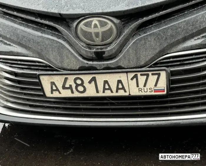 Номер А481АА177 на автомобиле