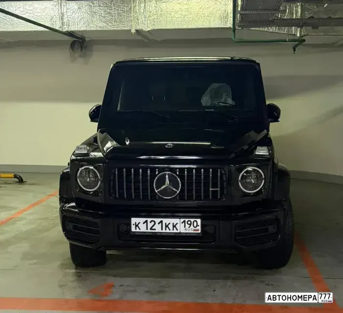 Номер К121КК190 на автомобиле