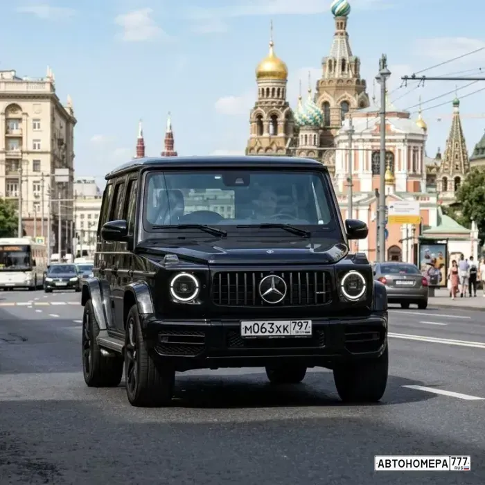 Номер М063ХК797 на автомобиле