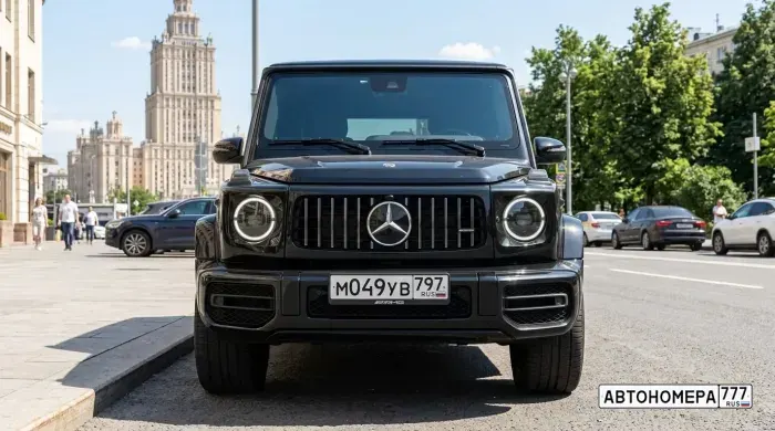 Номер М049УВ797 на автомобиле