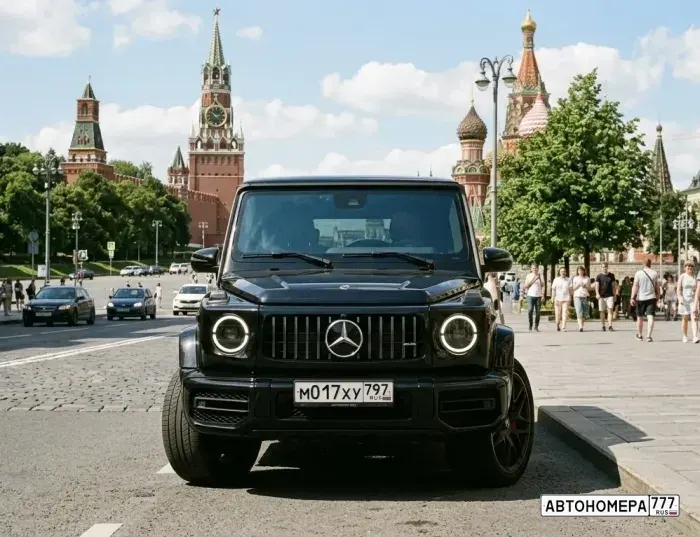 Номер М017ХУ797 на автомобиле